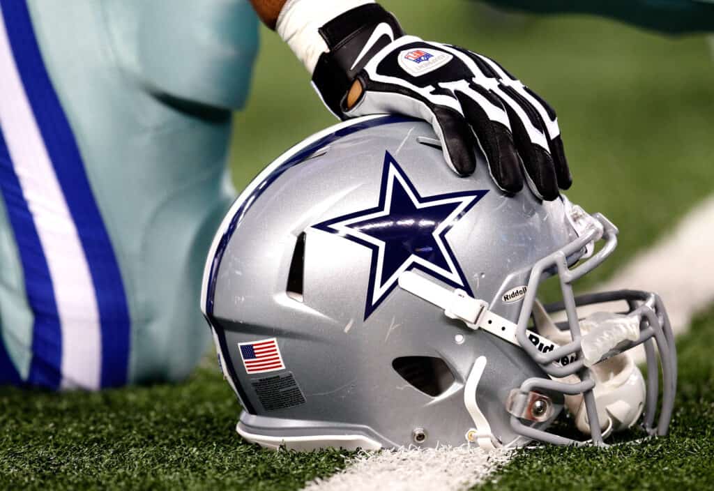 Cowboys Secure Surprising Veteran Offensive Lineman—Could This Move Change Their Season?