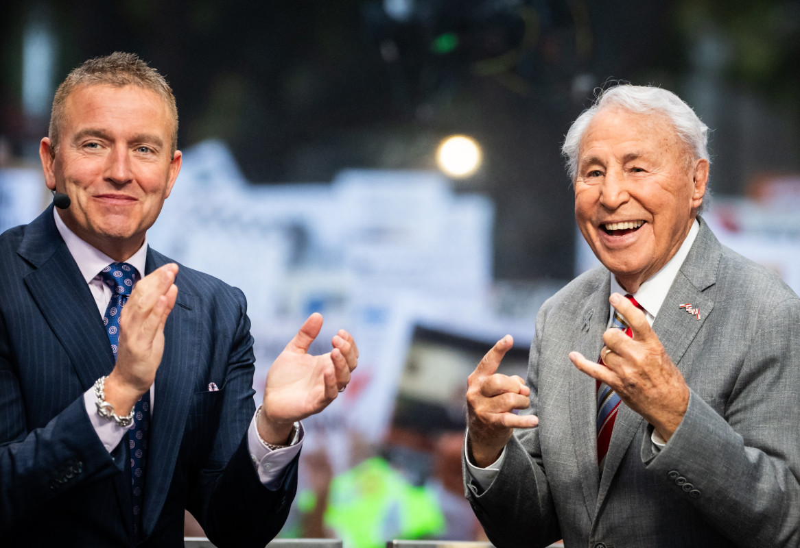 Kirk Herbstreit’s Surprising Birthday Tribute to Lee Corso Leaves Fans Emotional