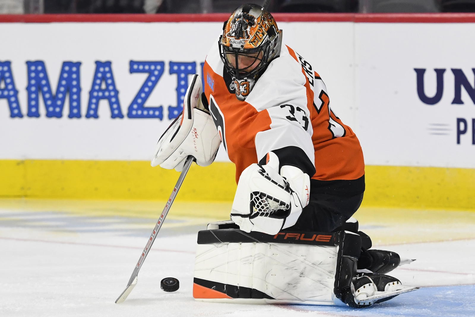 Flyers’ Goaltending Shocker: What’s Behind the Sudden Plunge in Rankings?