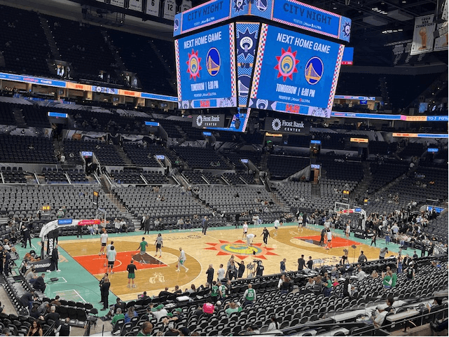 "Celtics' Dynamic Duo: Tatum and Kornet Combine for a Stunning Blowout as Boston Eyes Championship Glory!"
