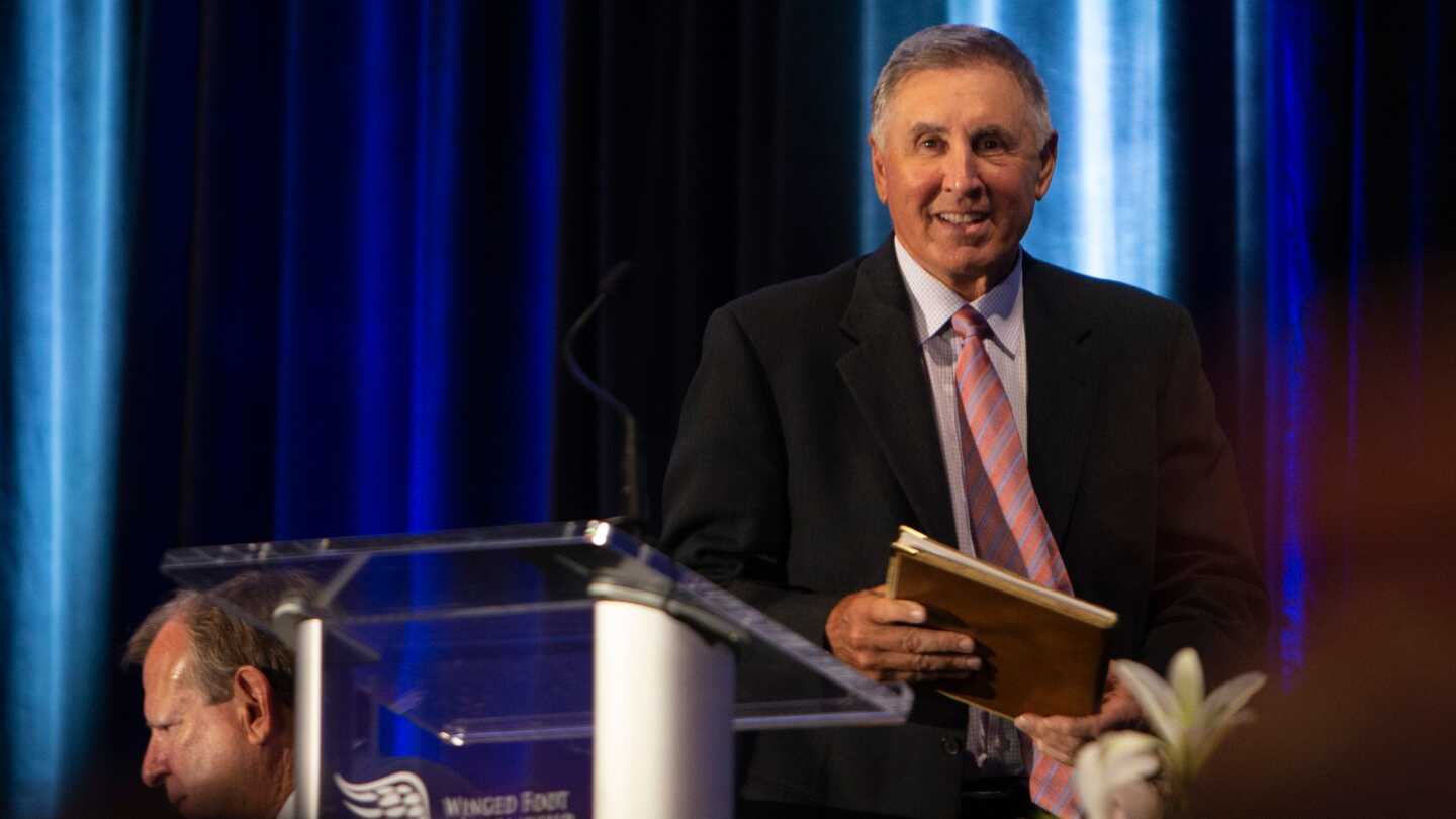 "End of an Era: Gary Danielson's Retirement Sparks Speculation on His Legacy and What's Next for College Football Commentary"