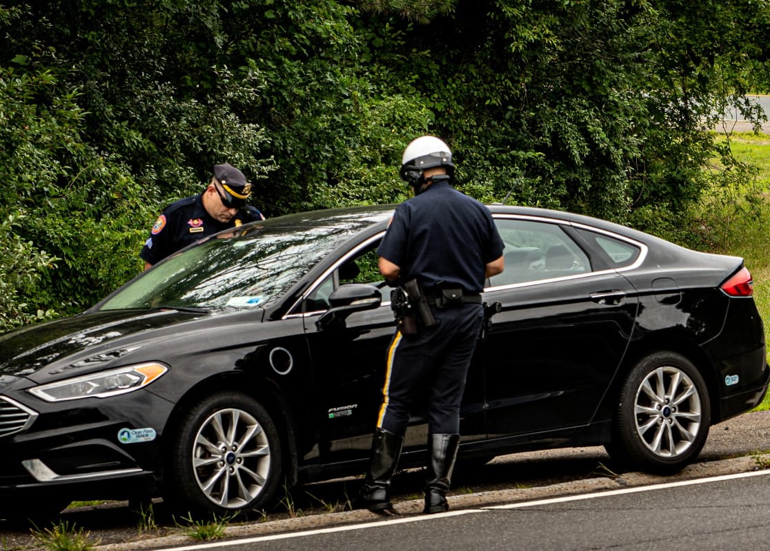 "Flash on the Field: College Football Star Caught in 107 MPH Speeding Scandal!"