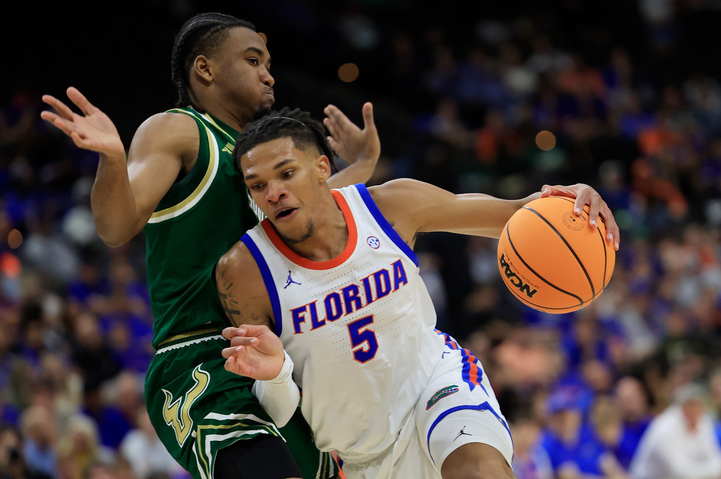 "Florida's Fearless Charge: Can They Overcome the Red Raiders' Biggest Challenge Yet?"