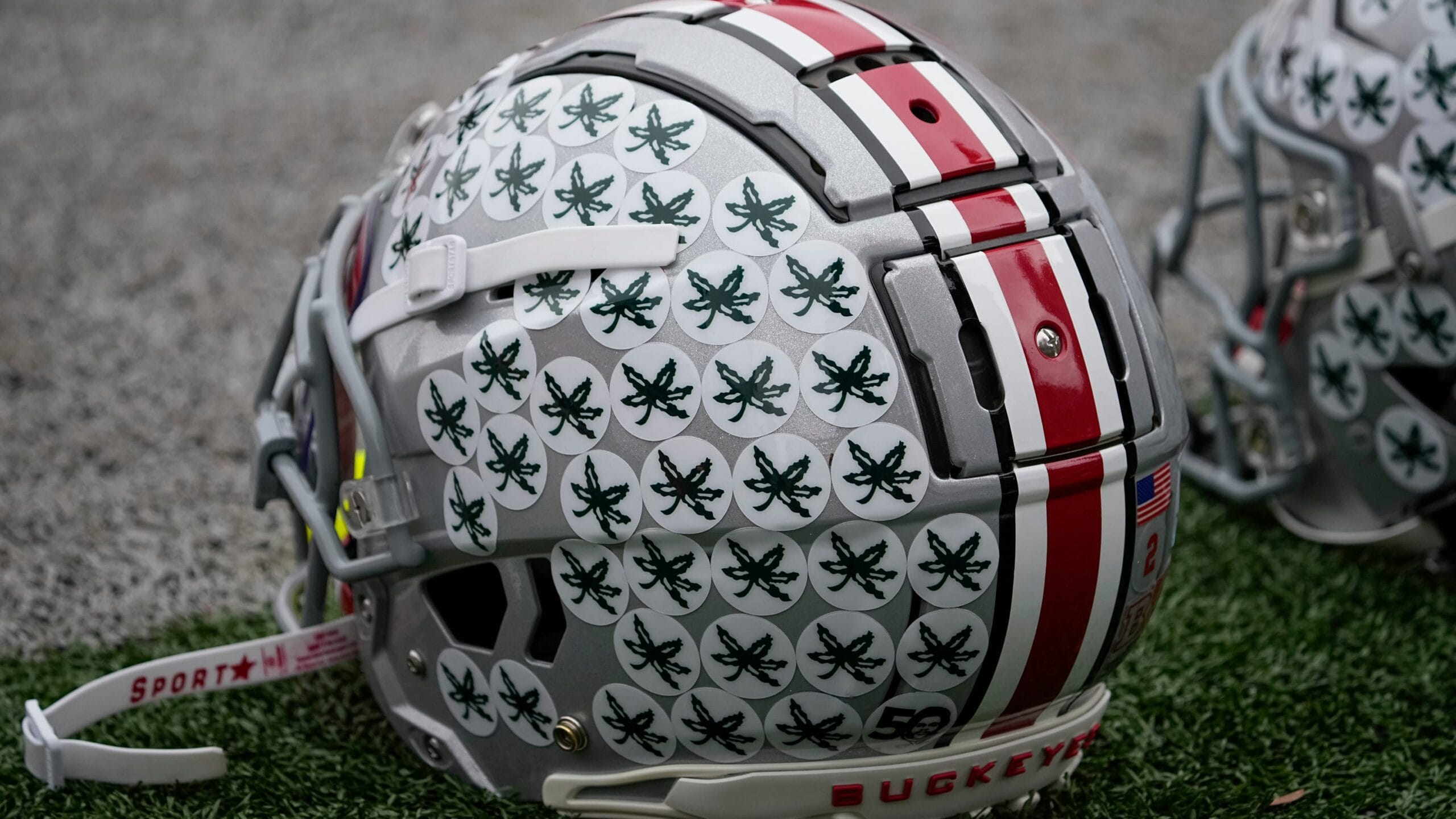 "Game Changer Alert: Ohio State Lands Three-Star Offensive Tackle Tucker Smith, Promising to Reshape the Line!"