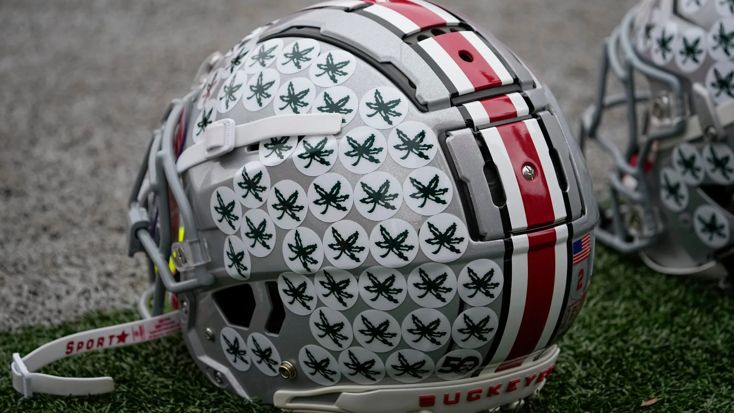 "Game Changer Alert: Ohio State Lands Three-Star Offensive Tackle Tucker Smith, Promising to Reshape the Line!"
