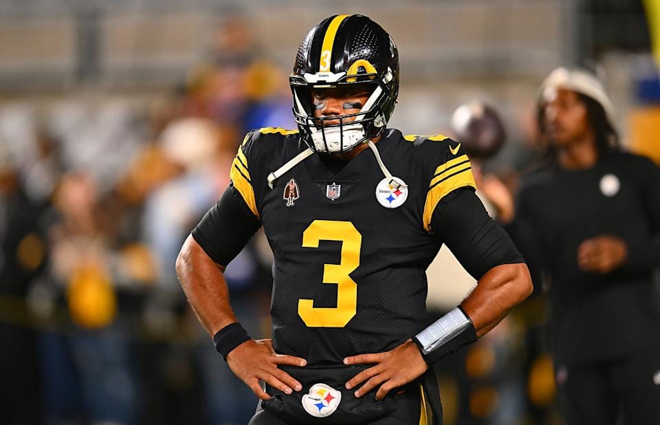 "Giants' Bold Move for Russell Wilson Raises More Questions Than Answers for Shedeur Sanders' Future!"