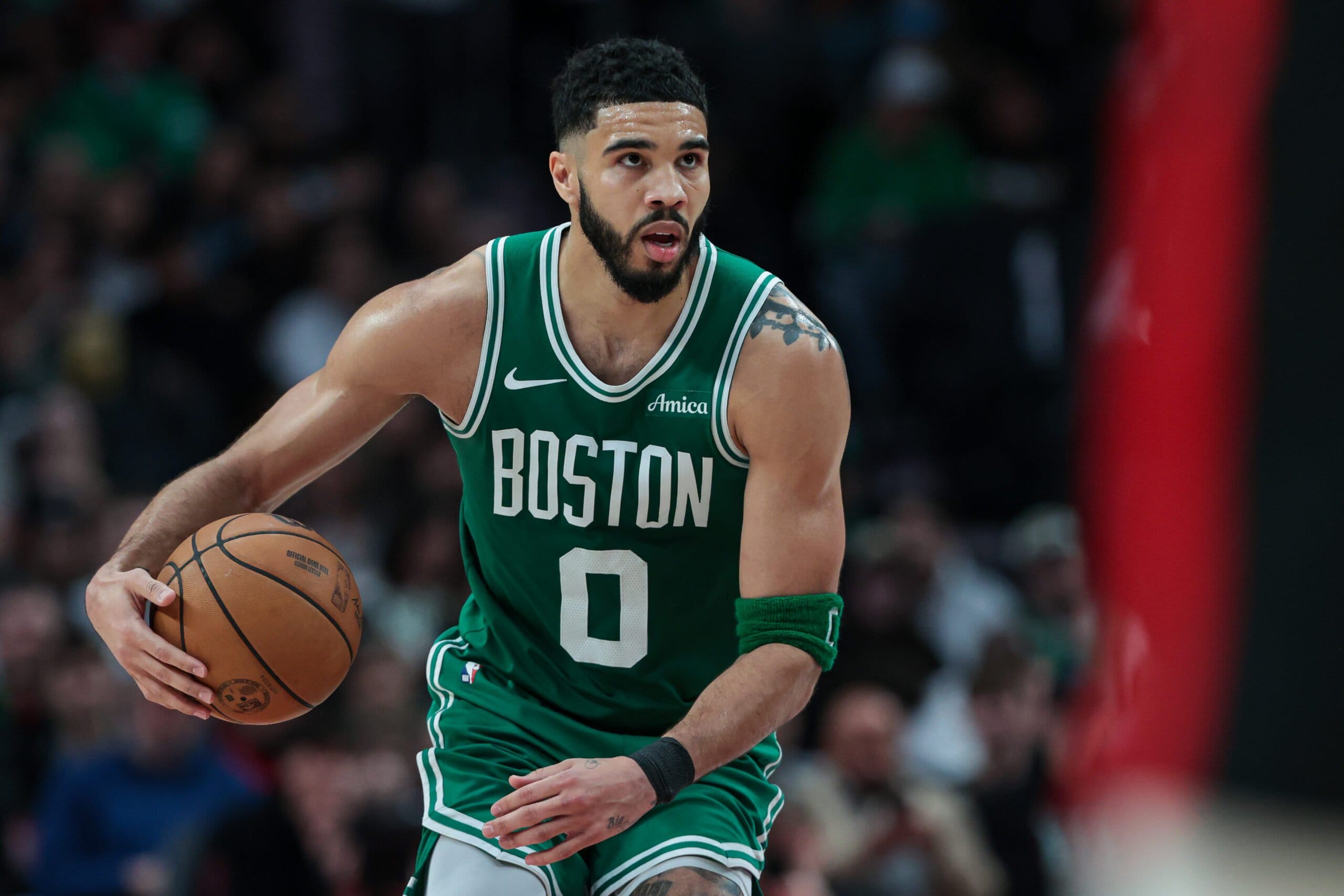 "Joe Mazzulla Breaks Silence: What Jayson Tatum's Injury Means for the Celtics' Championship Hopes"