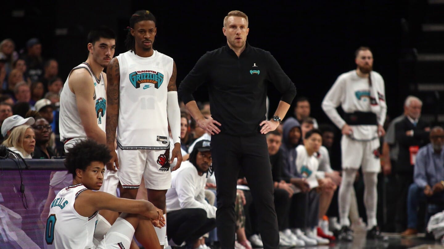 "Shockwaves in Memphis: Ja Morant and Grizzlies React to Stunning Dismissal of Coach Taylor Jenkins!"