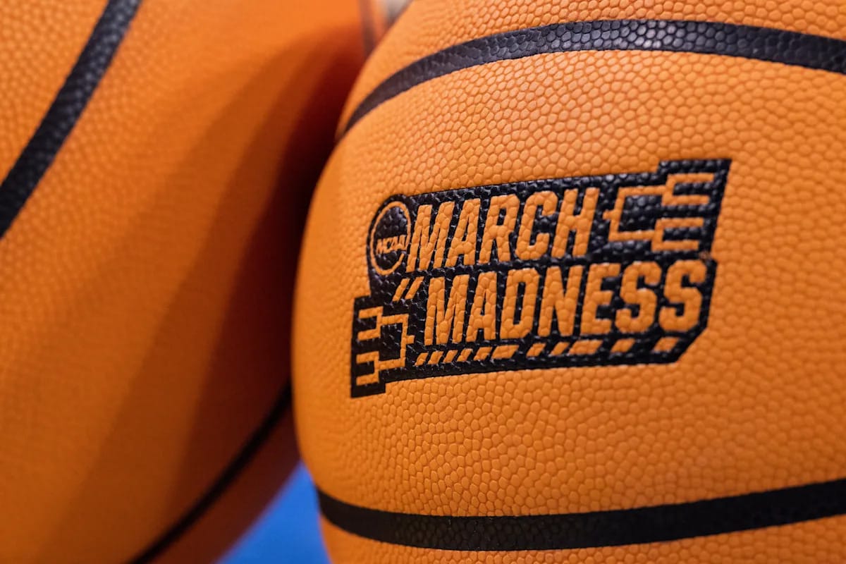 "Sweet 16 Showdown: Can Underdogs Upset the Odds in Thrilling NCAA Tournament Matchups?"