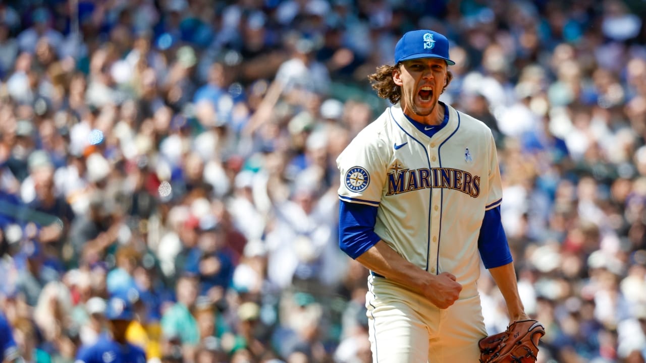 "Uncover the Dark Horses: Surprising Contenders for the 2025 AL and NL MVP and Cy Young Awards That Could Shift the Game!"