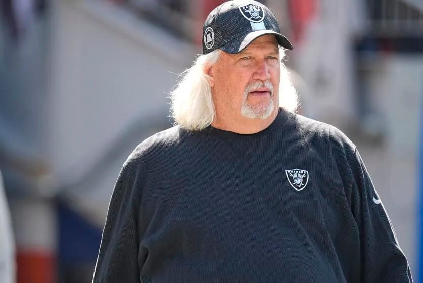 "Unleashing the Fire: How Rob Ryan's Passion is Transforming the USC Defense into a Fearsome Force"