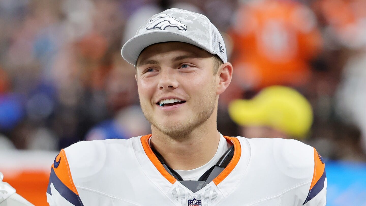 "Zach Wilson's Bold Leap: Can Mike McDaniel Transform the Quarterback's Fate?"
