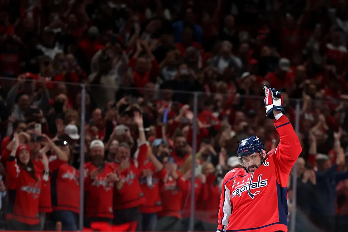 "Alex Ovechkin's Bold Choice: The Shocking Reason He Refused to Chase Gretzky's Record with an Empty Net"