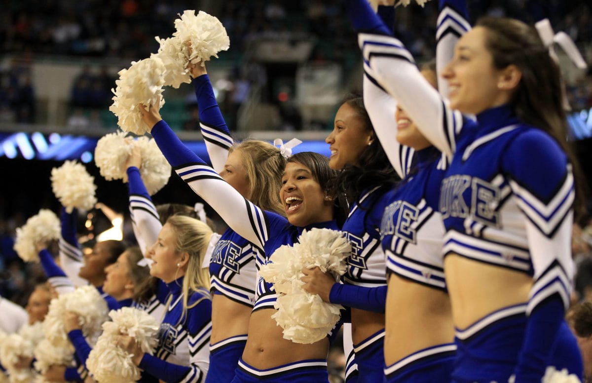 "Behind the Buzzer: Duke Cheerleaders' Bold Final Four Photo Sparks Controversy and Curiosity!"