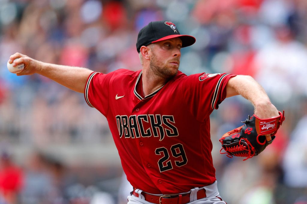 "Can the Diamondbacks' Dynamic Duo Topple the Yankees and Secure an Unlikely Sweep?"