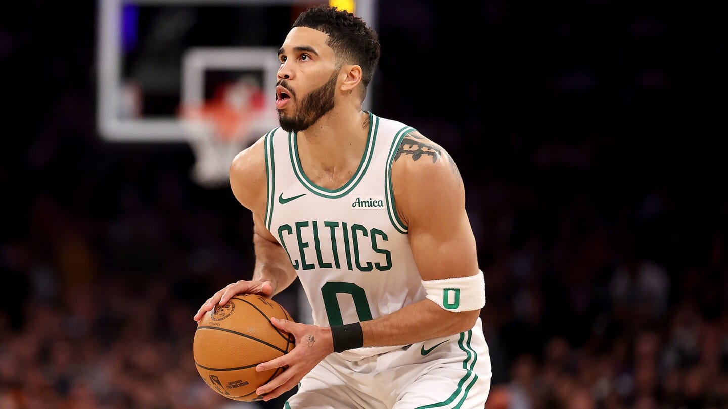 "Can the Underdogs Overcome the Giants? Cavaliers, Celtics, and Knicks Clash for Eastern Conference Supremacy!"