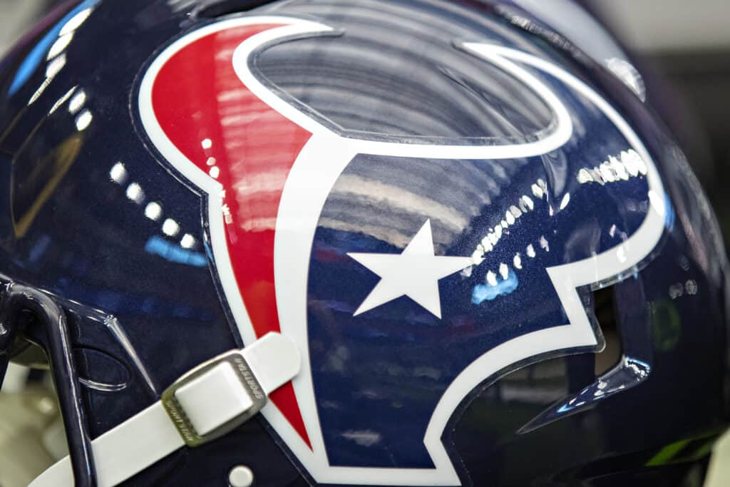 "Could This Promising TE Prospect Be the Missing Piece for the Texans' Playoff Push?"