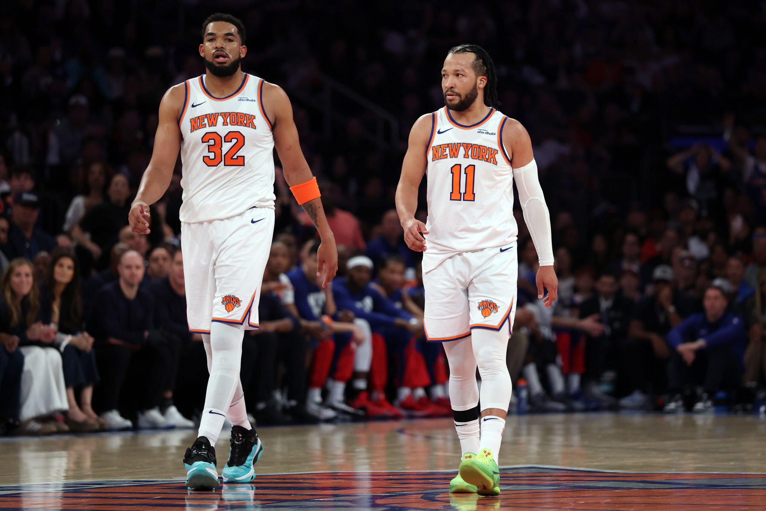"Ex-Knicks Star Marbury's Heart-Wrenching Reaction to Recent Game Leaves Fans Stunned"