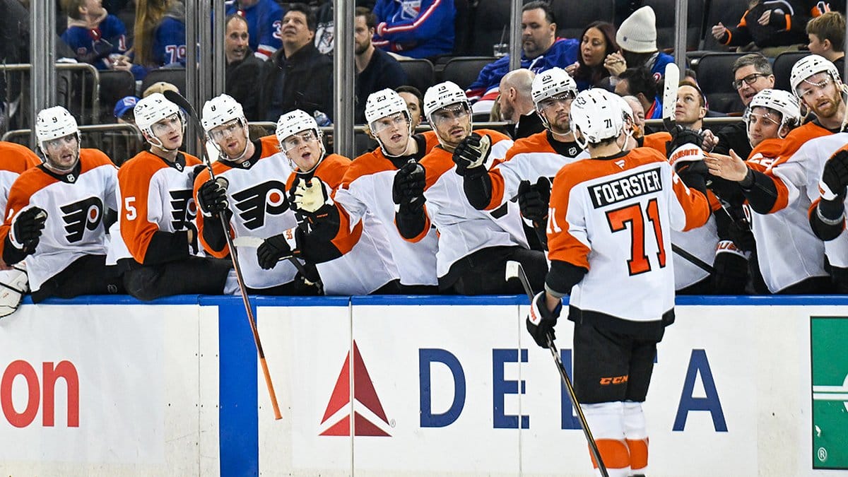 "Flyers Soar to Victory Over Rangers in a Thrilling MSG Showdown, Fueling Hopes for a New Era Under Coach Shaw!"