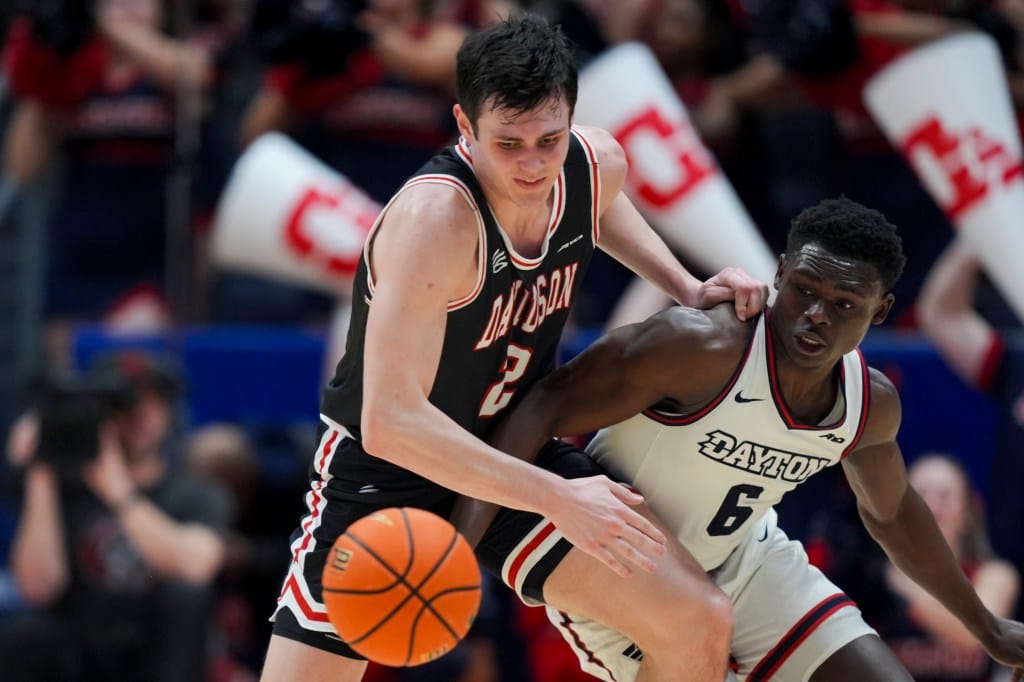 "Fresh Talent Unleashed: Gophers Snag Dynamic Davidson Forward in Bold Transfer Move!"