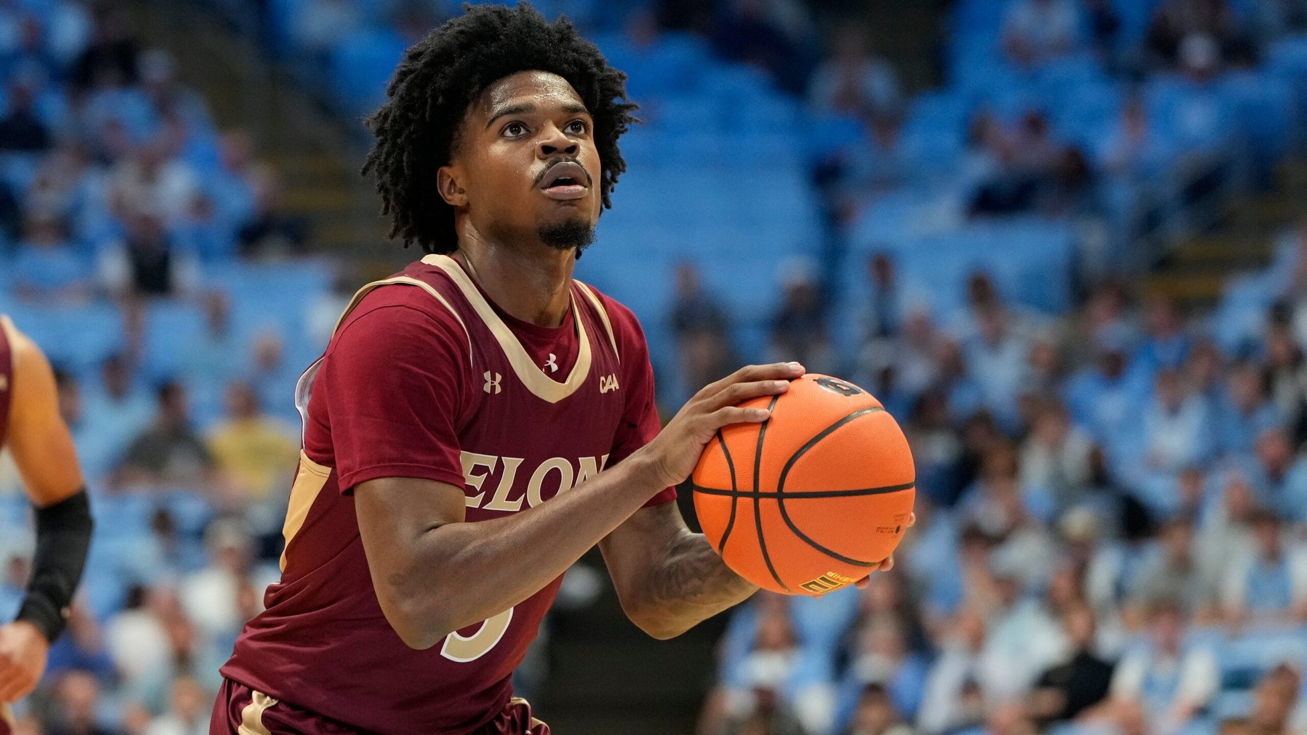 "From Elon to Oregon: TK Simpkins' Bold Move Sparks Excitement for a Game-Changing Season!"