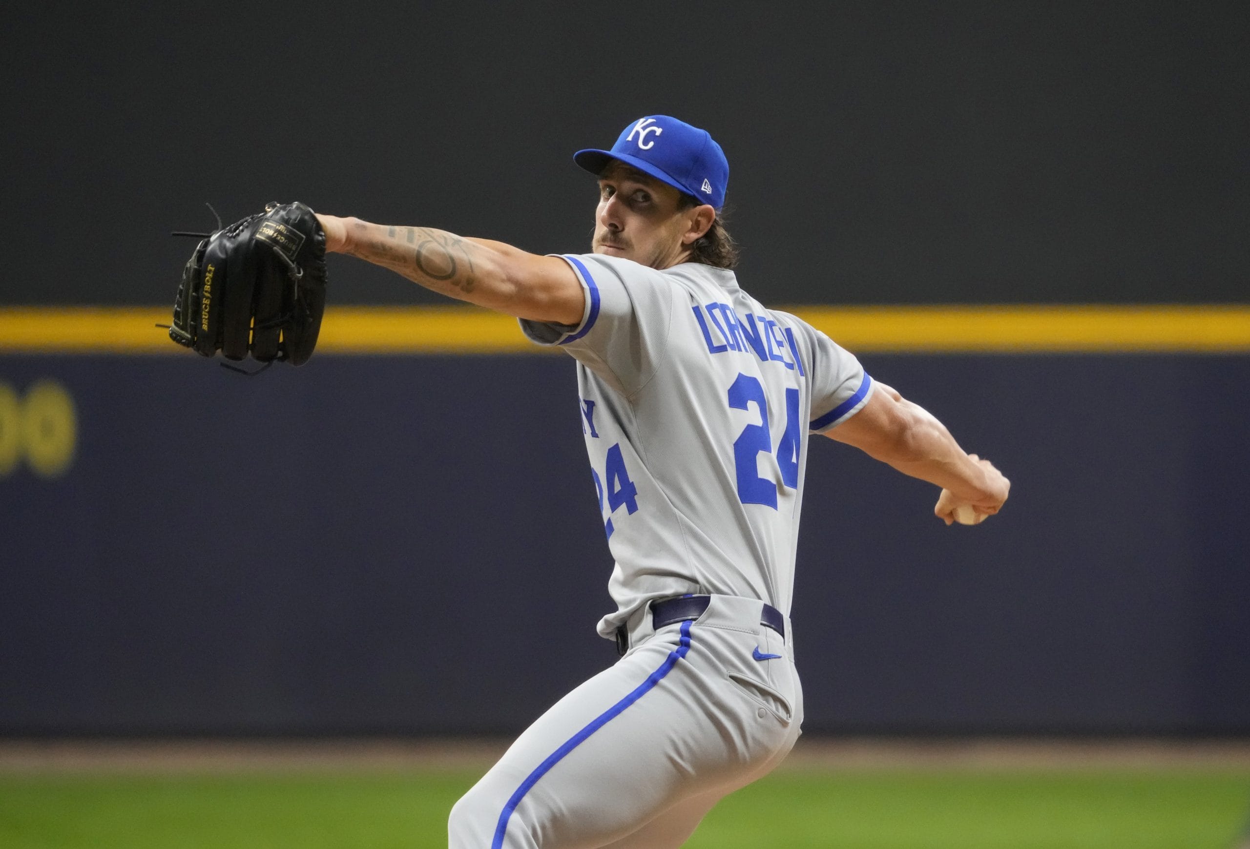 "High Stakes Clash: Will the Twins Outshine the Royals in a Nail-Biting Early Season Showdown?"