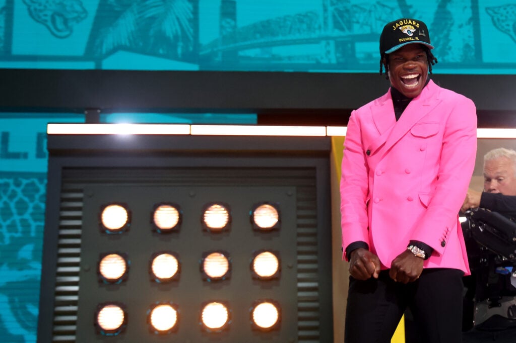 Jaguars Insider Drops Jaw-Dropping Claim on Travis Hunter&apos;s NFL Prospects