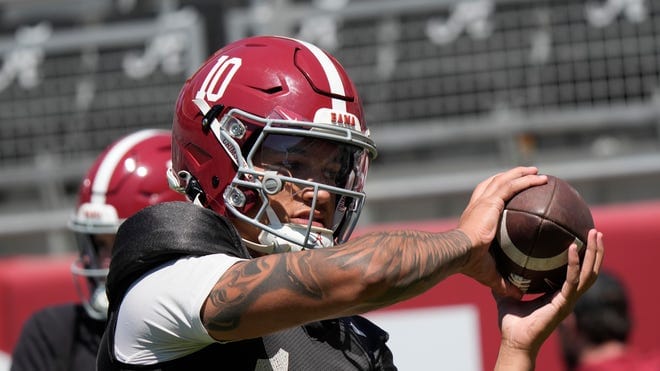 Kalen DeBoer Drops Hints on Austin Mack&apos;s Role in Alabama Football Revival