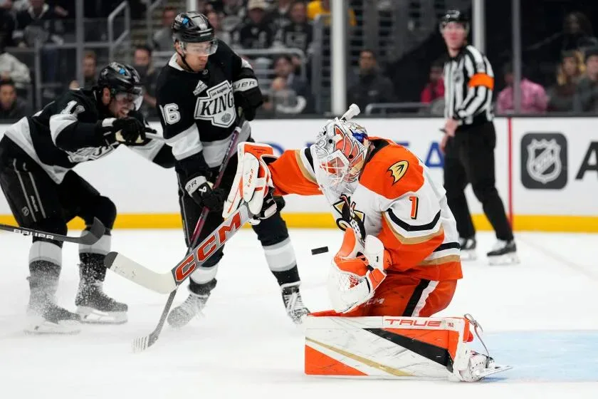 "Kings' Commanding Victory Over Ducks Keeps Oilers Chasing: Is the Pacific Division Title Within Reach?"
