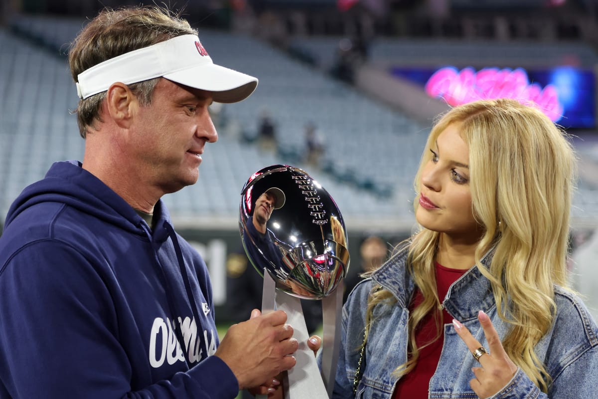 Lane Kiffin&apos;s Daughter Mesmerizes Fans with Jaw-Dropping Modeling Debut
