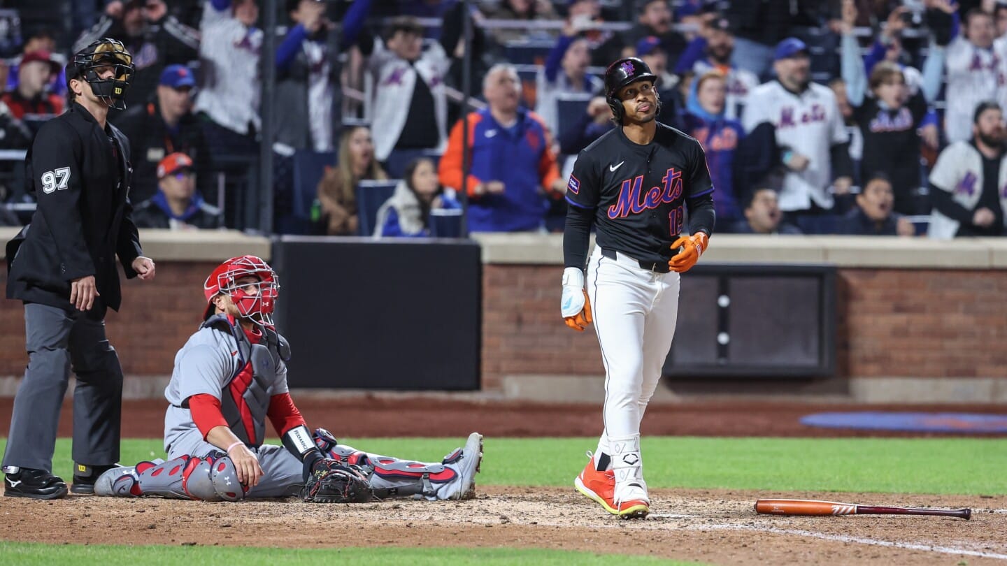 Lindor&apos;s Clutch Ninth-Inning Blast Snatches Victory from Cardinals