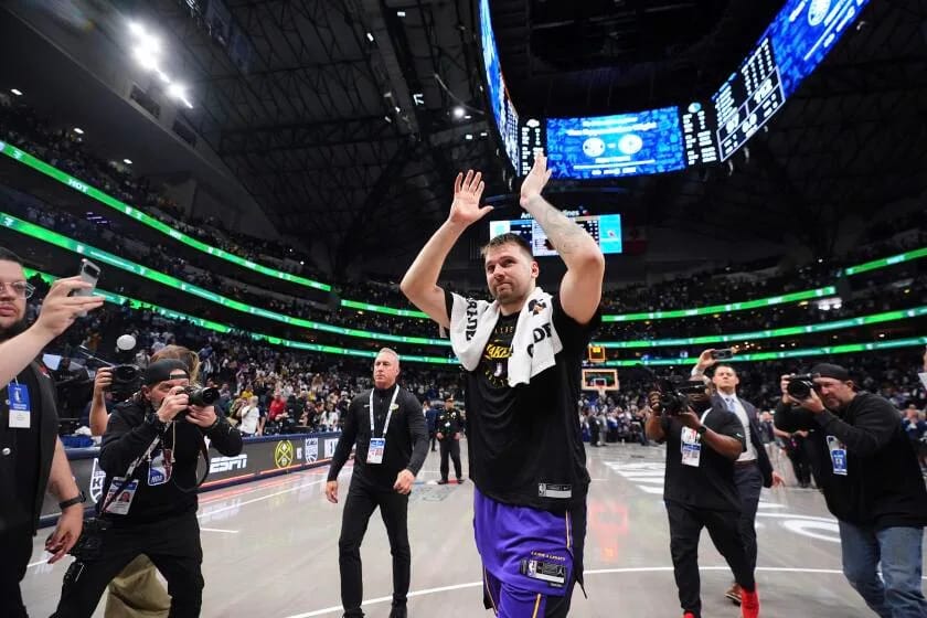 "Luka Doncic's Epic Comeback: The Thrilling Night That Left Dallas Breathless!"