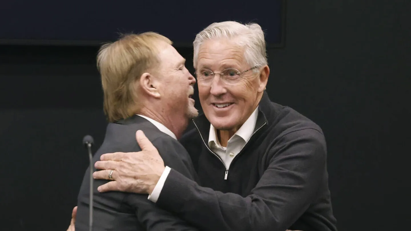 "Mark Davis Reveals the Secrets Behind His Unbeaten Streak: What Makes This Time of Year Extra Special?"