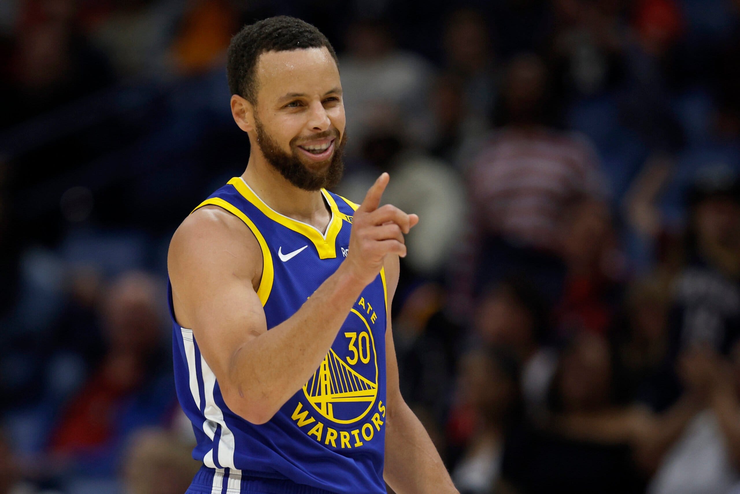 "NBA Legend Drops a Shocking Truth Bomb: Is Steph Curry Really the Greatest of All Time?"