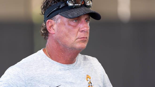"Oklahoma State's Orange-White Game: Last-Minute Drama as Elite Prospects Shine"