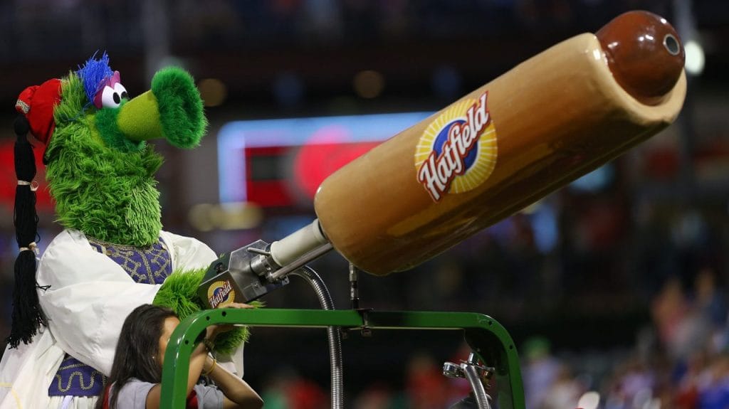 "Revolutionizing the Ballpark Experience: How Cutting-Edge Technology is Transforming Food Lines and Game Day Fun!"