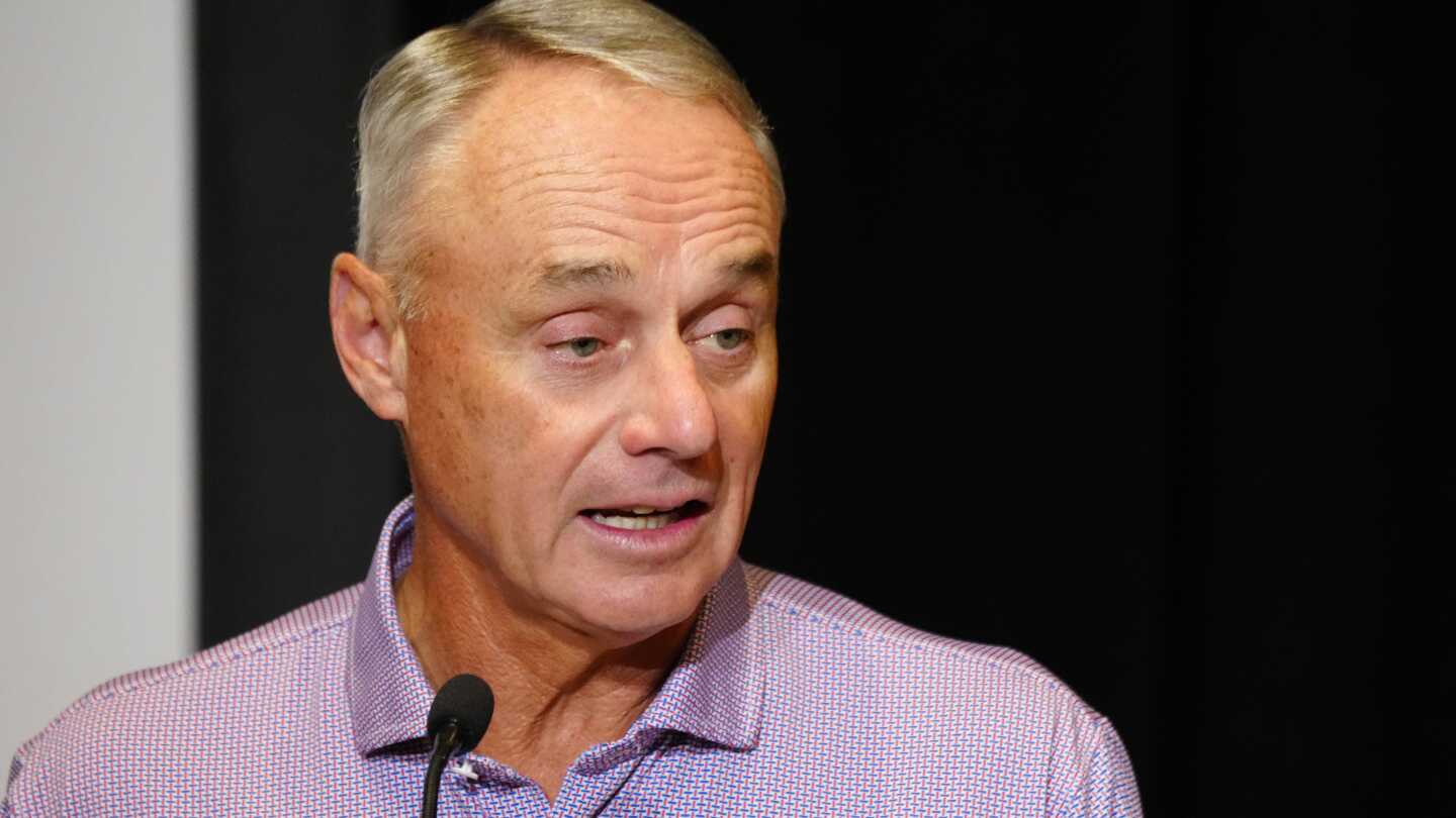 Rob Manfred Hints at Shocking Decision on Pete Rose After Secret Talk with Donald Trump