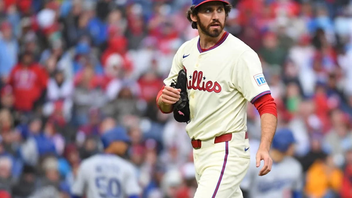 "Shocking Closer Shakeup: Romano's Collapse Paves the Way for Clase's Rising Star Moment!"
