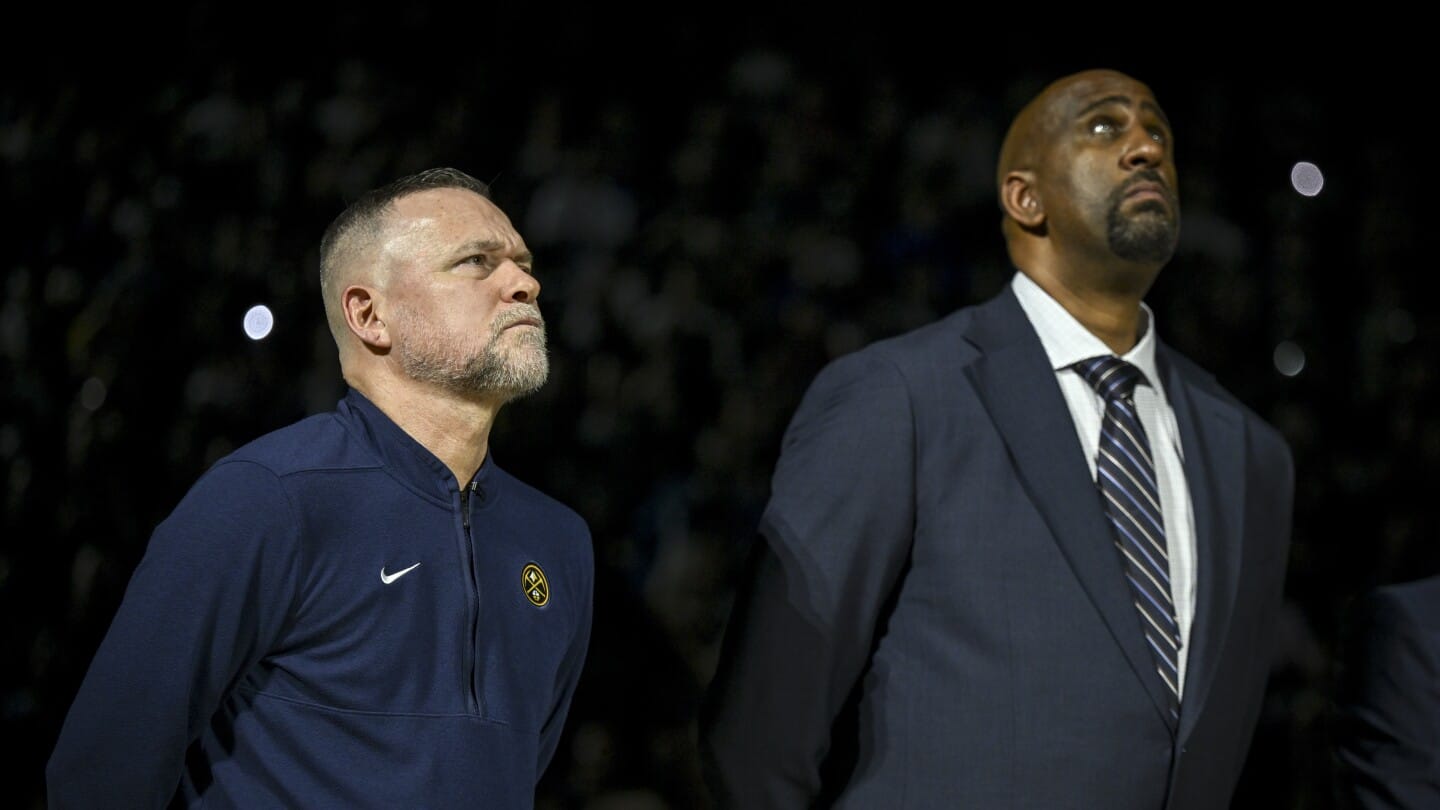 "Shockwaves in Denver: Nuggets Axe Malone and Booth Just Days Before Playoffs—What’s Next for the Team?"