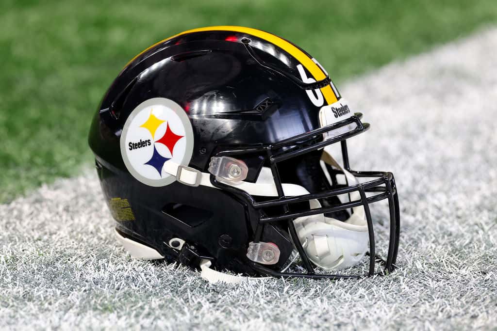 "Steelers Secure Key Offensive Lineman with Shocking 2-Year Deal: What This Means for the Upcoming Season!"
