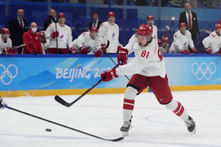 "Trade Winds Swirl: Could Canadiens and Devils Spark a Shocking Roster Overhaul?"