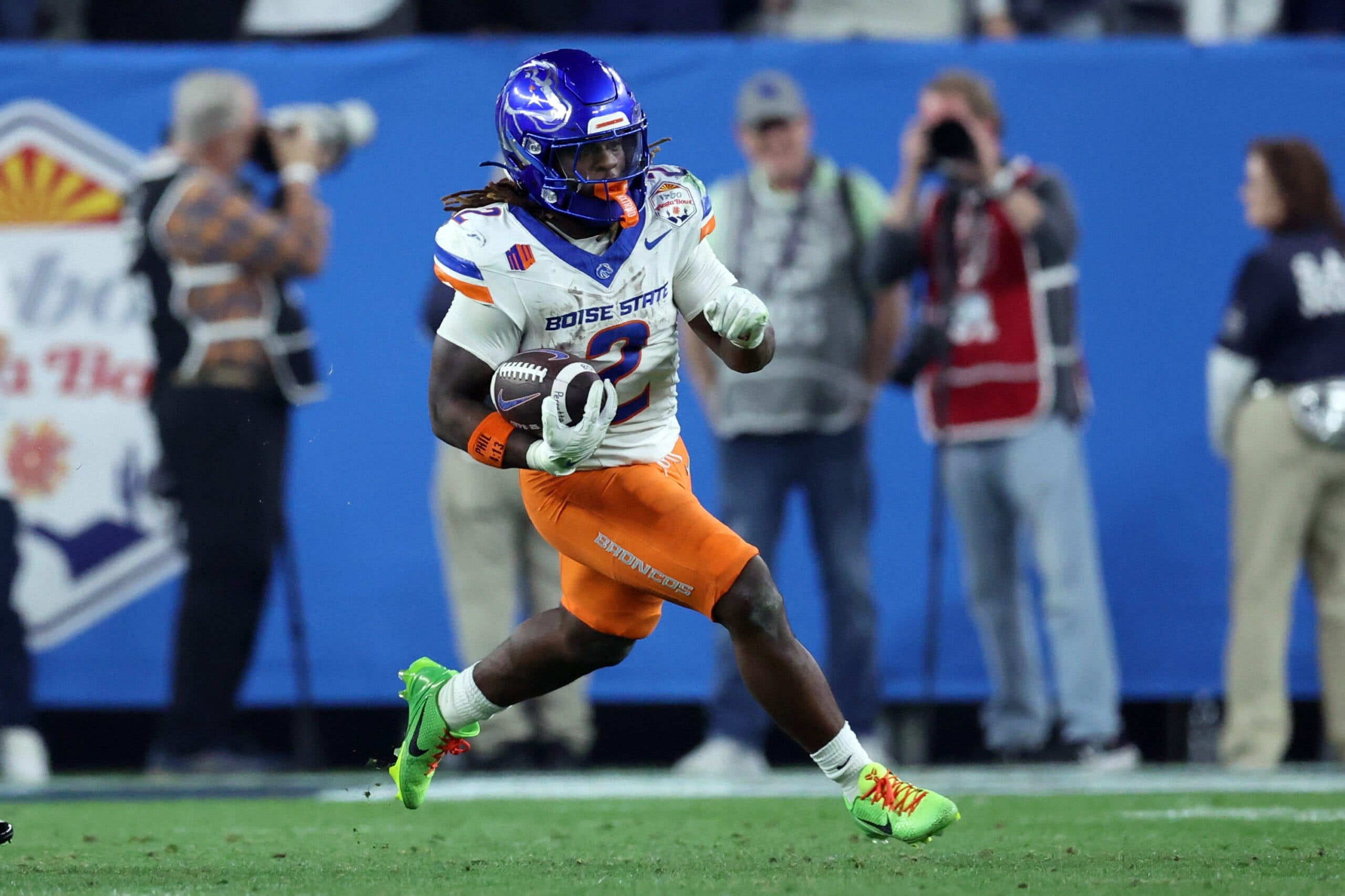 "Unexpected NFL Underdog Poised to Pick Up Dynamic RB Ashton Jeanty"