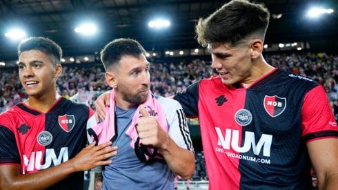 "Unexpected Reunion on the Horizon: Could Messi's Heartfelt Comeback Change the Game?"