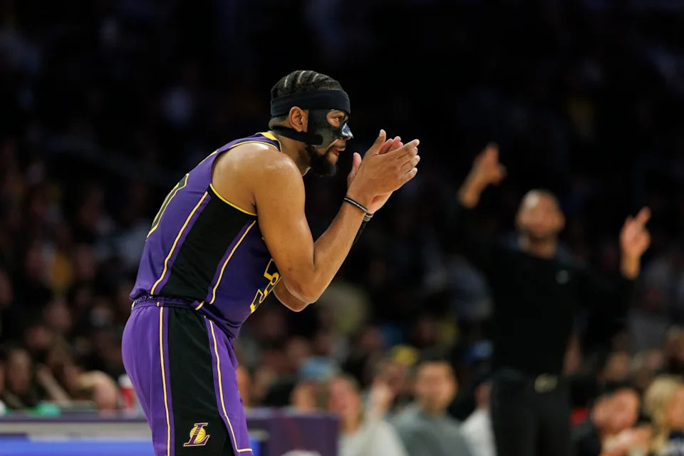 "Unleash the Scream: Inside the Lakers' Secret to Cultivating a Championship Mentality"