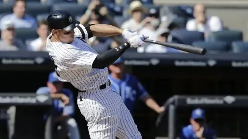 "Unlock Your Winning Streak: Garrett Crochet and the Surprising Dark Horses of April's Two-Start Pitchers!"