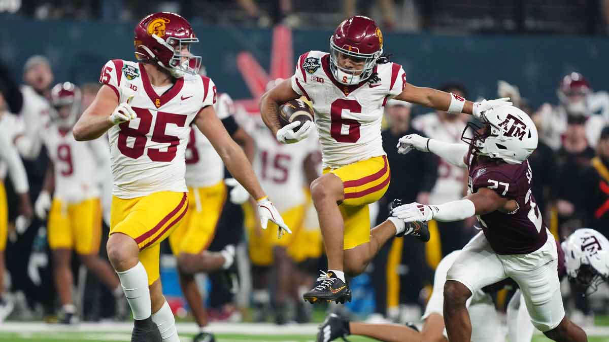USC 5-Star Target’s Shocking Move Sends Alabama and Oregon Into Frenzy