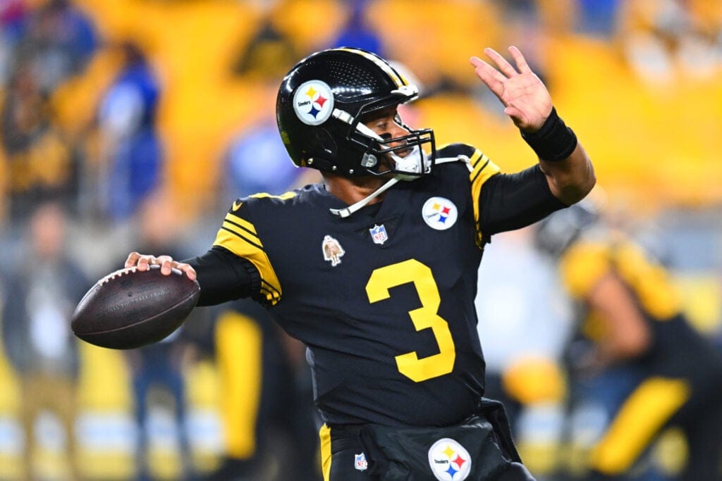 "Why Giants CB's Shocking Jersey Number Change Has NFL Fans Buzzing About Russell Wilson's Legacy"