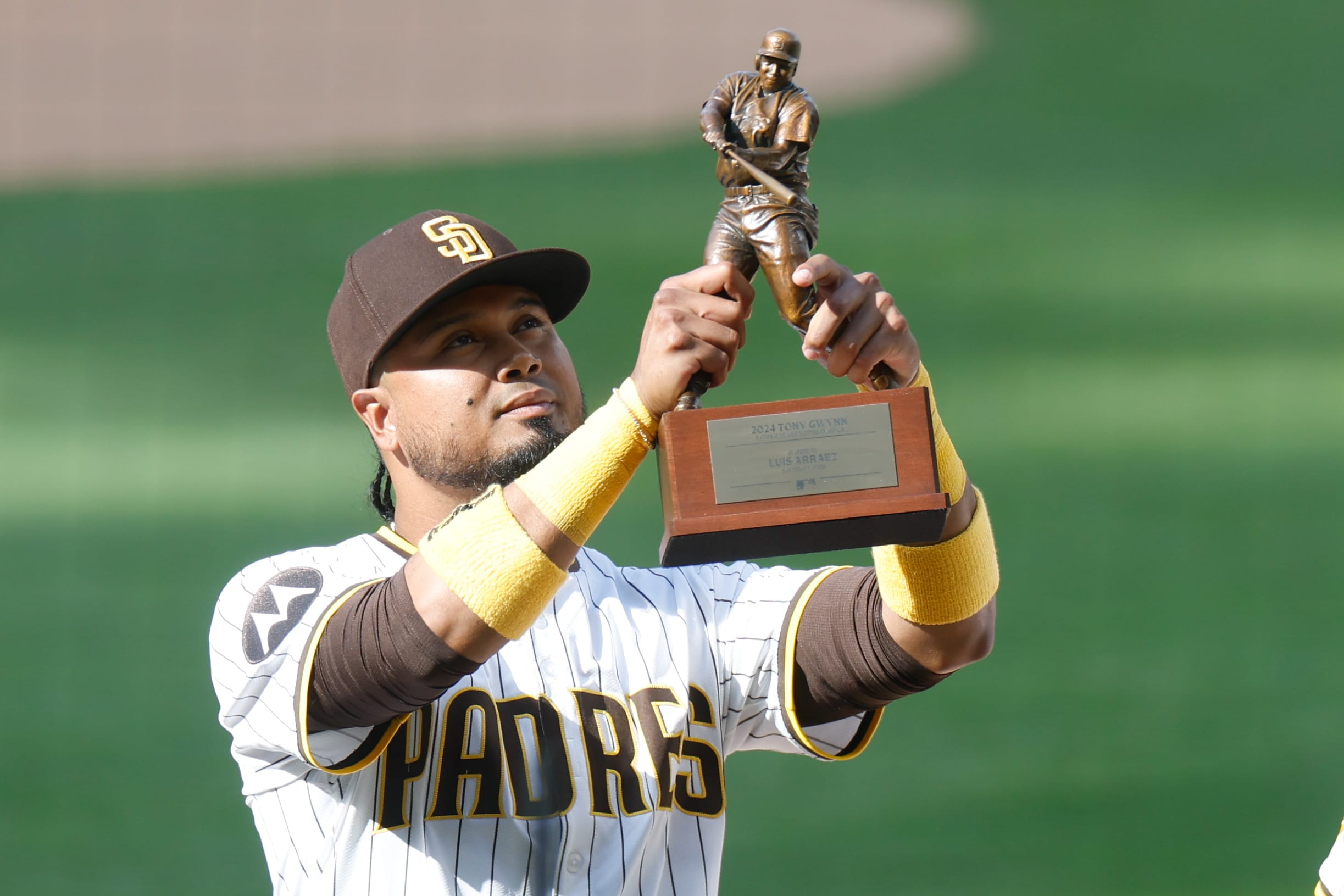 "Will a Surprising Twist in Player Props Turn the Guardians vs Padres Showdown into a Betting Bonanza?"