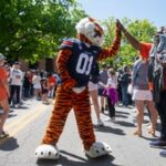 Auburn’s 2026 Defensive Lineman Prospect Shocks Experts, Lands Top-Five Finalist Spot—What’s Next?