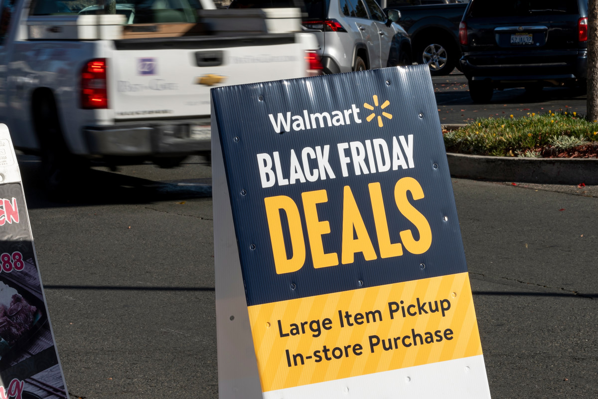 Black Friday Showdowns: Which College Football Rivalry Will Deliver the Ultimate Upset?